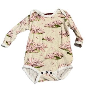 MILKBARN L/S ONESIE- WATER LILY 6-12 months